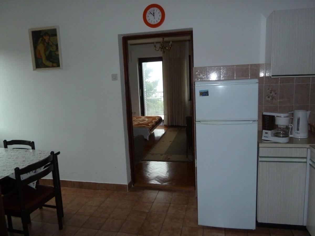 Apartment Nada 1 ヤドラニヴォ エクステリア 写真