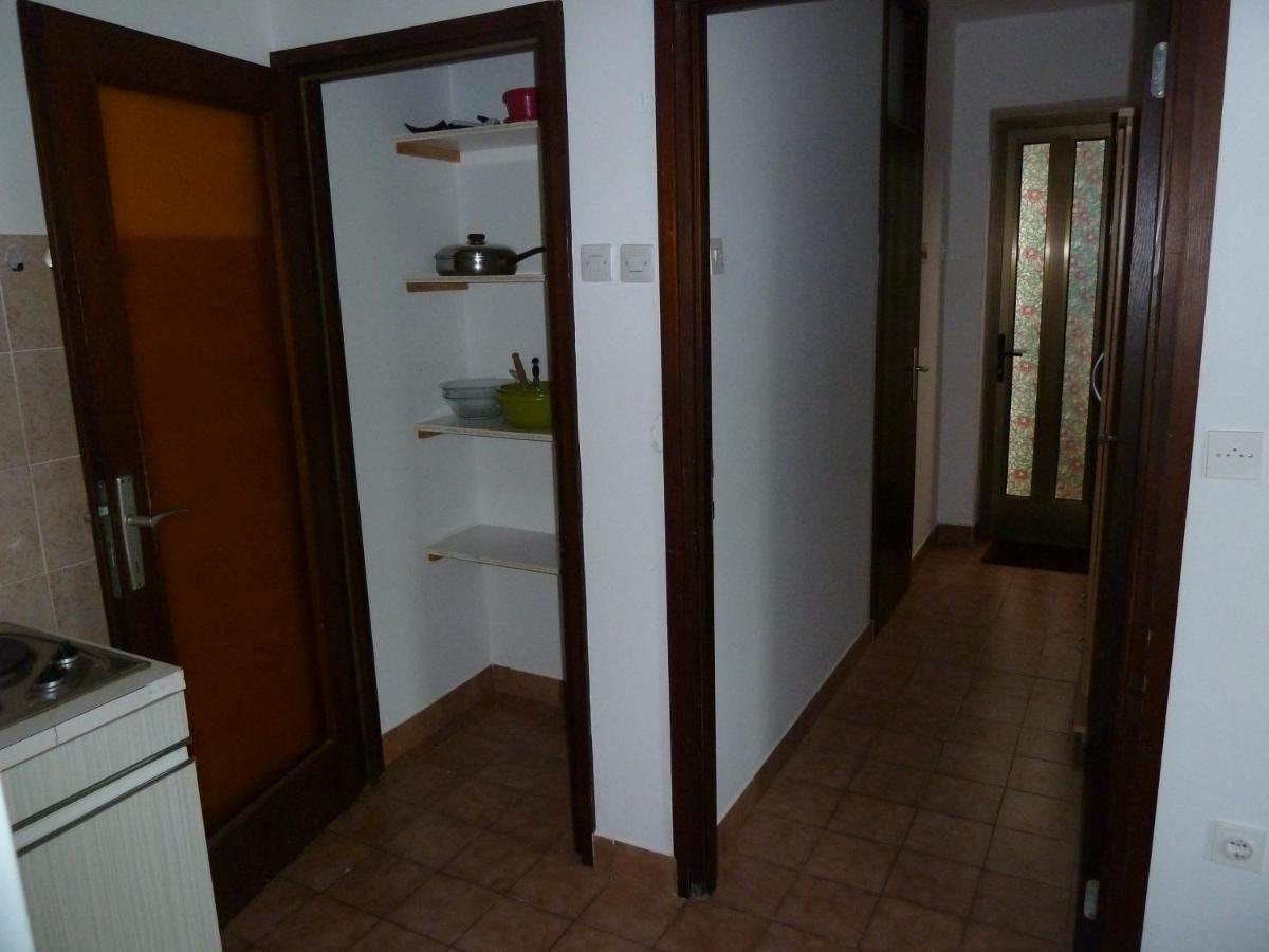 Apartment Nada 1 ヤドラニヴォ エクステリア 写真